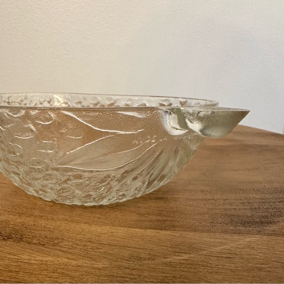 Vintage Strawberry Glass Trinket Candy Dish Textured Cottage Core Fruit Whimsy - Picture 8 of 12